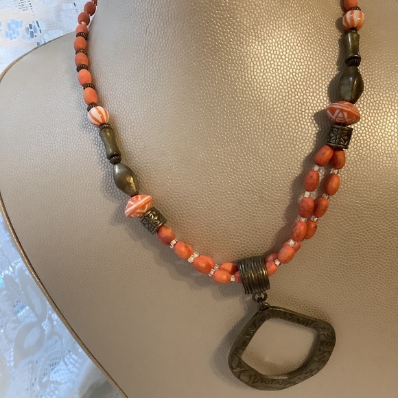 Cold water creek necklace and agate earrings - Picture 4 of 11